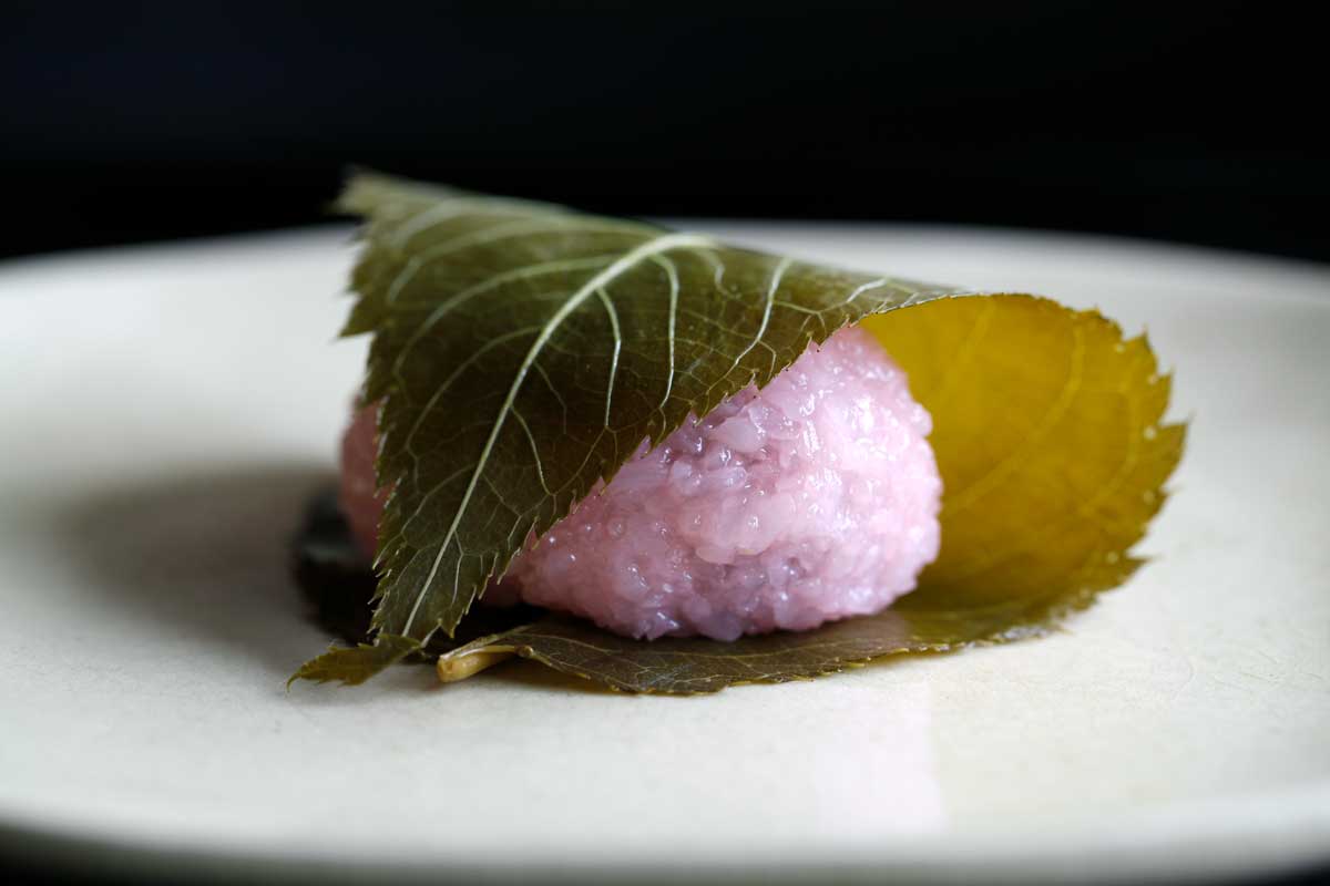 季節のお菓子「桜餅」